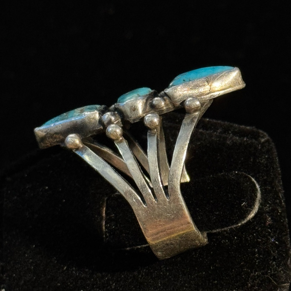 Raymond Hill Vintage Native American Turquoise Heavy Sterling Silver Ring Sz 6.5 - Picture 5 of 9